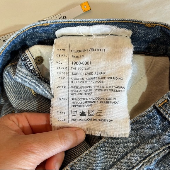 Current/Elliott The Bootcut Super Loved Repair Light Wash Destroyed Flare Jeans - Picture 11 of 14